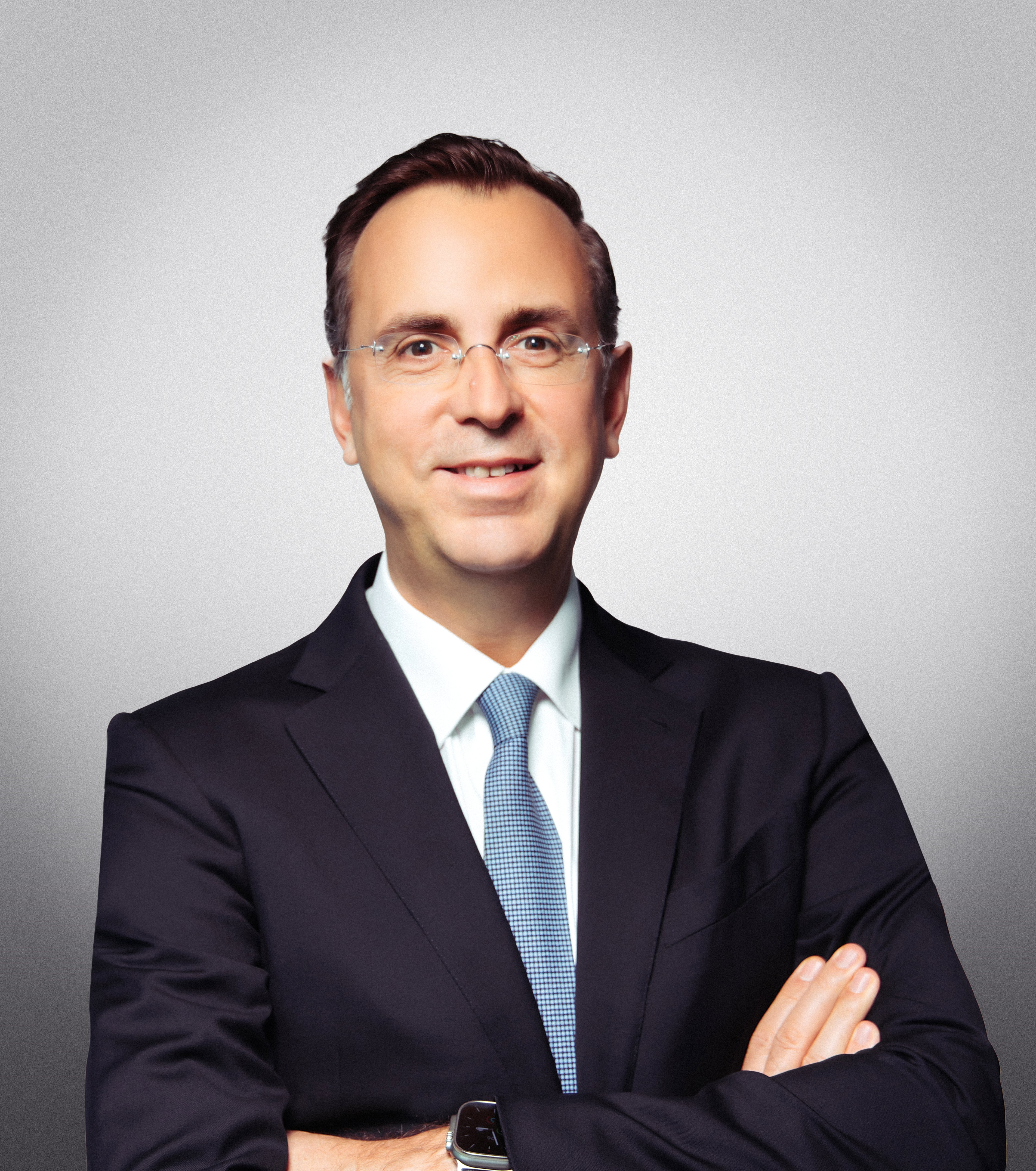 director-img
