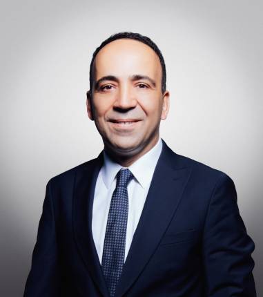 director-img